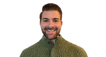 Headshot of Mat Knudson